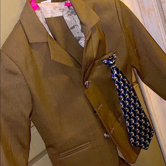 4 piece suit - Picture 1 of 5